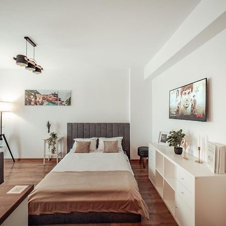 Palas Mall - Cozy Studios And Flats Iasi Luaran gambar